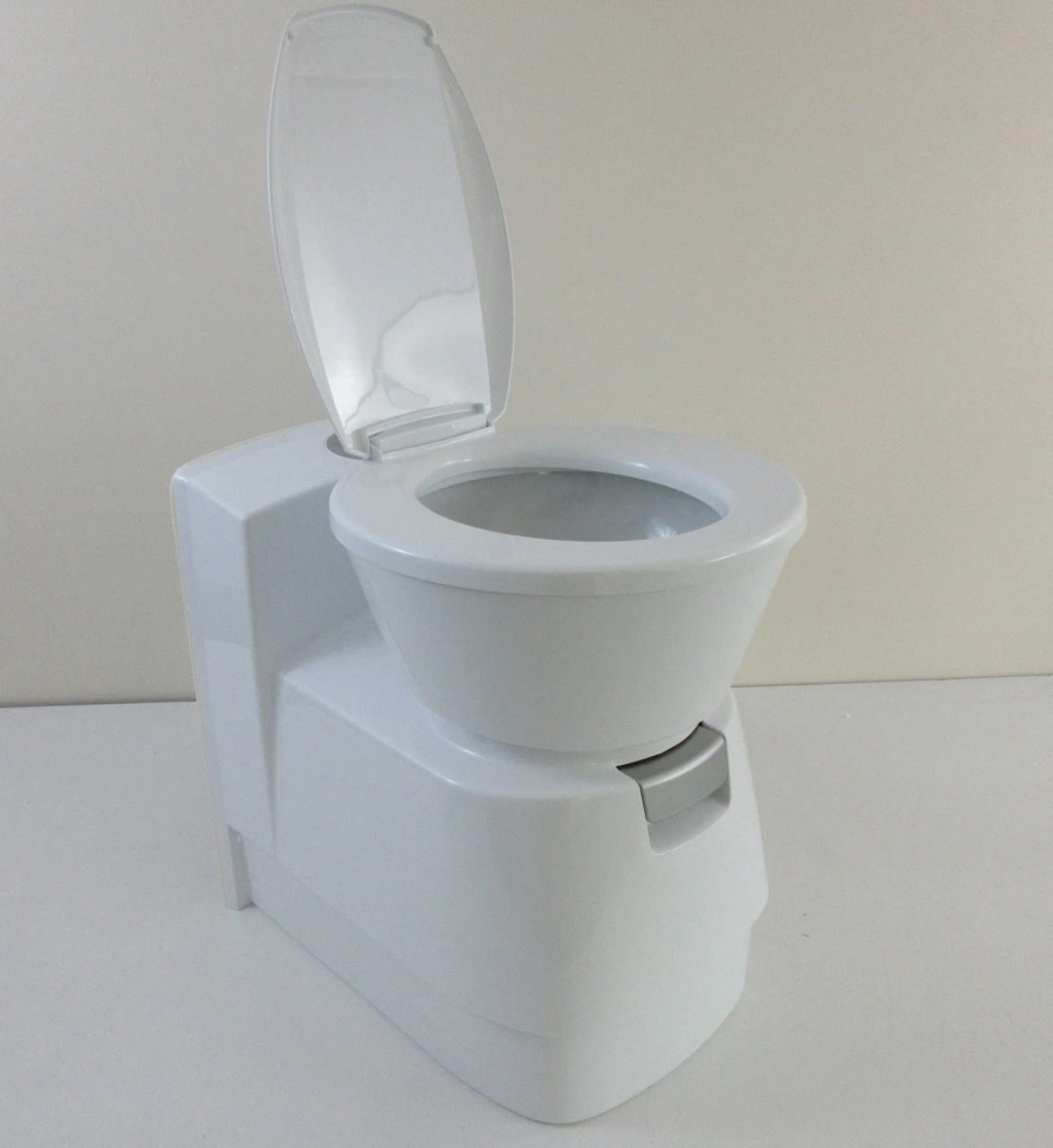 Dometic CTLP4110 Cassette Toilet For Campervan Caravan Or Motorhome - Image 2